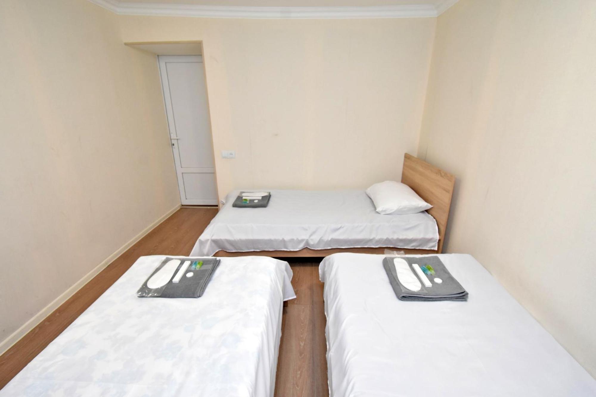 Aaaa Hotel Jerevan Eksteriør billede