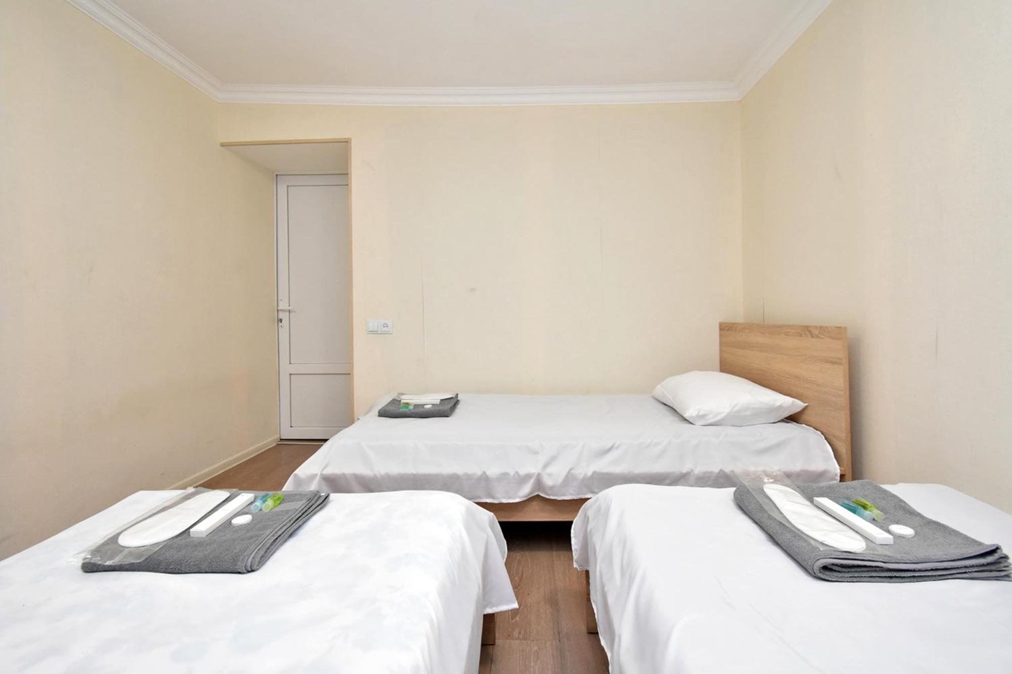 Aaaa Hotel Jerevan Eksteriør billede